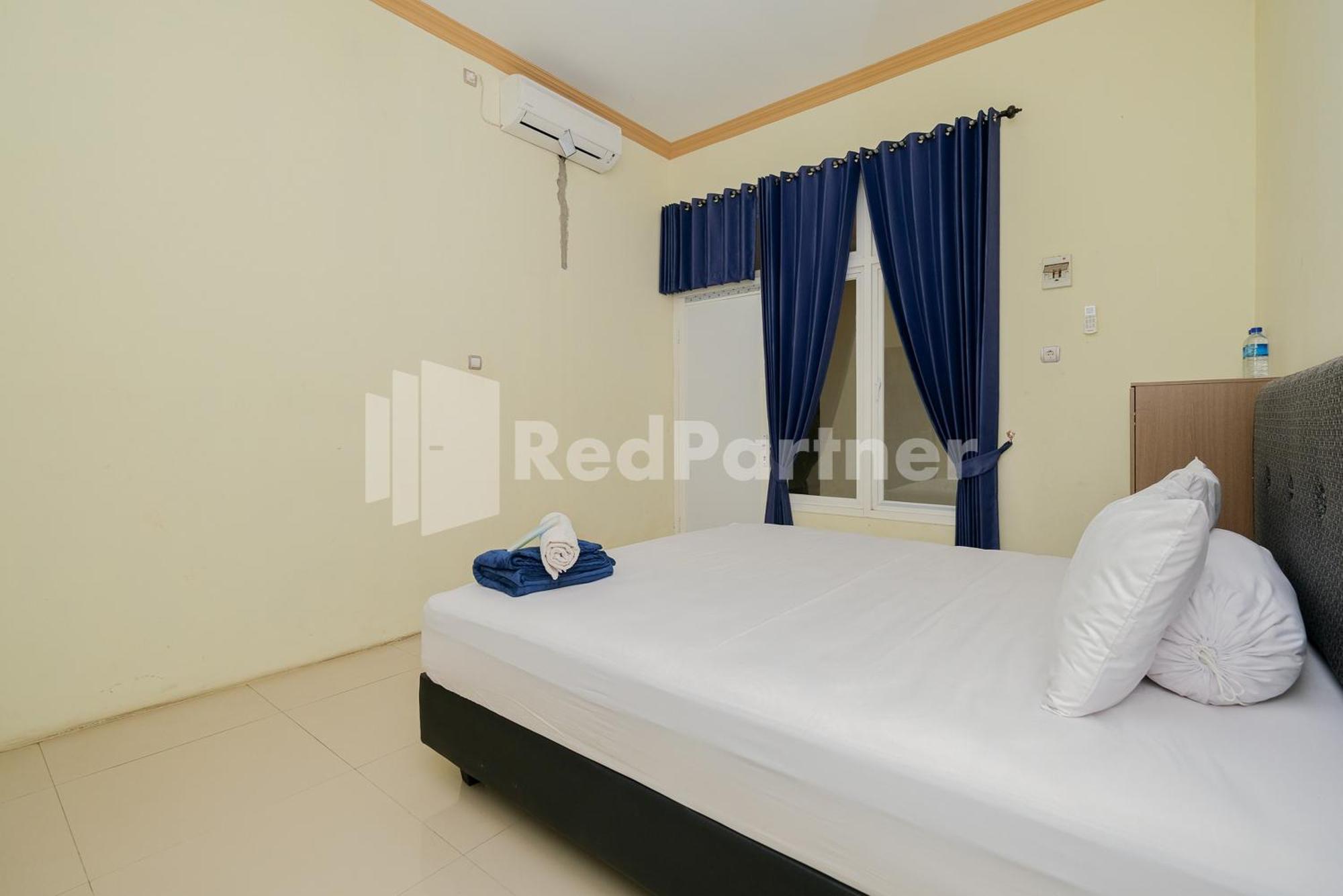 Grand Kencana Guesthouse Syariah Near Wisata Bahari Lamongan Paciran Zewnętrze zdjęcie